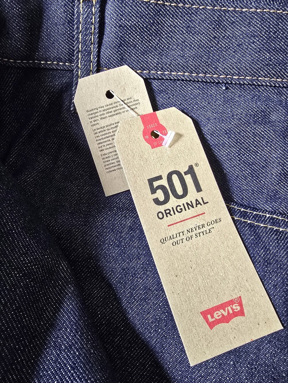 Levi’s 501 Original Shrink-to-Fit Rigid Jeans Men 36x38 Straight Leg NWT - Picture 3 of 4